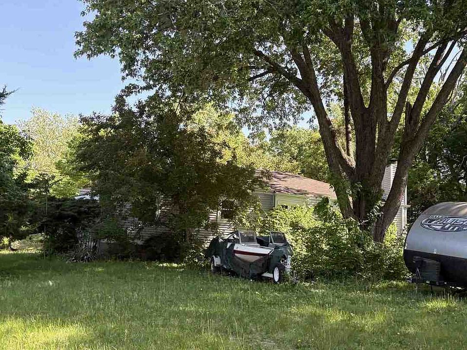 2nd image of 3505 38th St