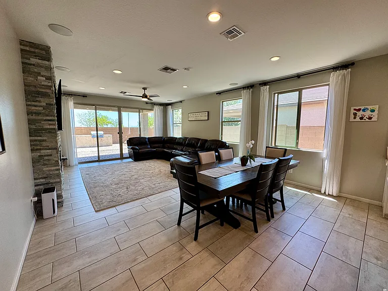 2870 N Blossom Ln — Photo 5