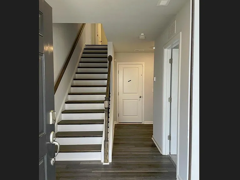 746 Gimari Dr — Photo 3