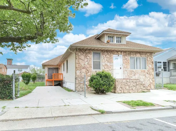 711 N Ohio Ave, Atlantic City, NJ 08401