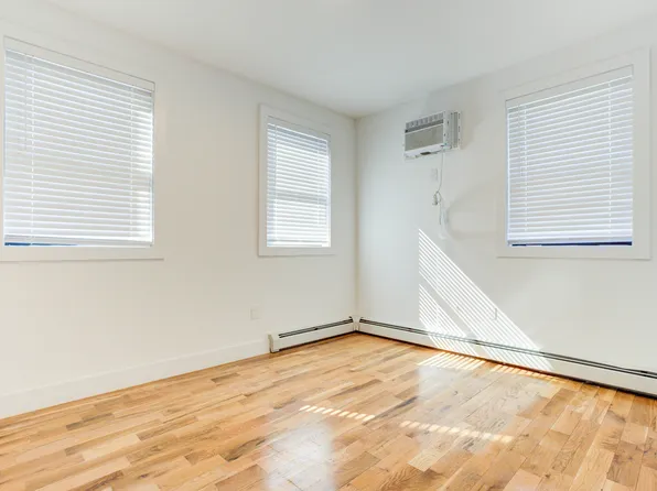 1602 Avenue R 3 image 3 of 9