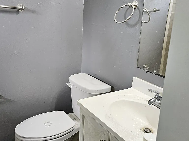 4212 Green Meadow Dr — Photo 3