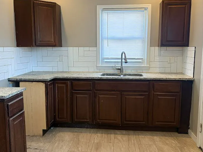 2245 Glynn Ct — Photo 7