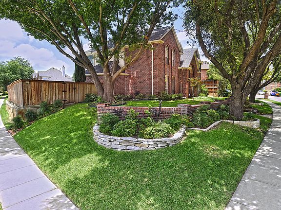5th image of 636 Oakdale Dr