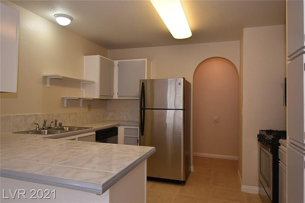 20 S Fort Apache Rd Unit 15 Las Vegas Nv 117 Zillow