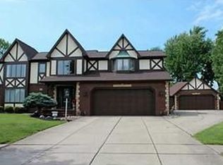 756 Thomas Fox Dr W, North Tonawanda, NY 14120