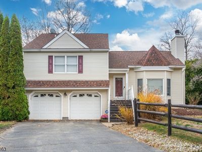 3 Lakeside Pl, Sparta, NJ, 07871