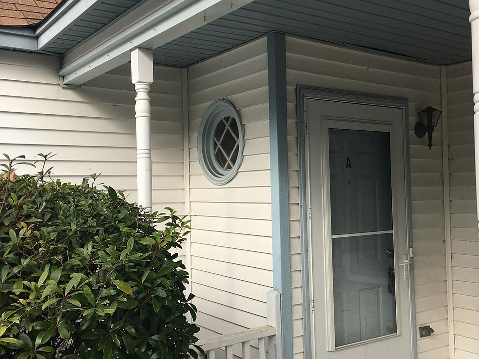 1st image of 1214 Meadow Park Ln #A