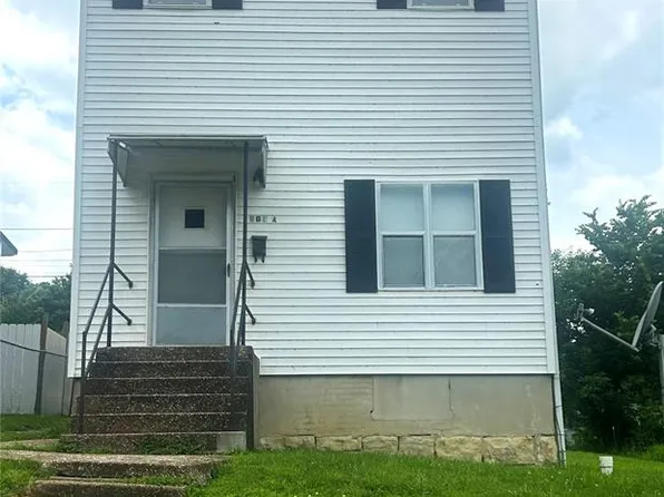 908 N 2nd St, De Soto, MO 63020