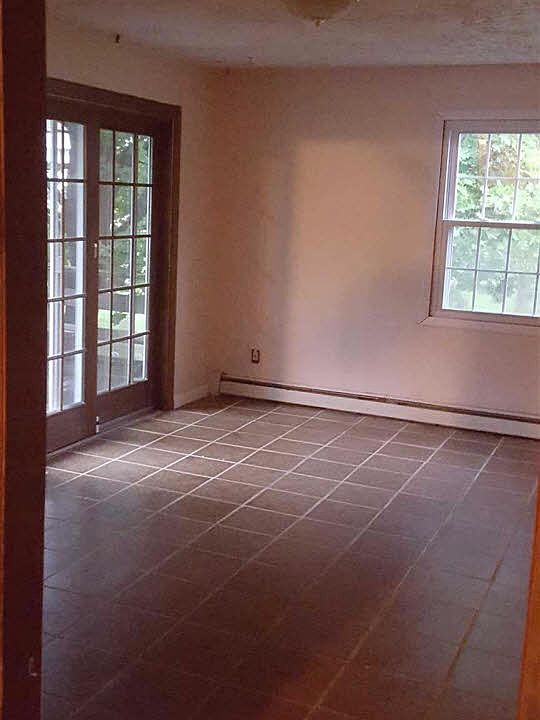 2nd image of 9 Pippin Ln