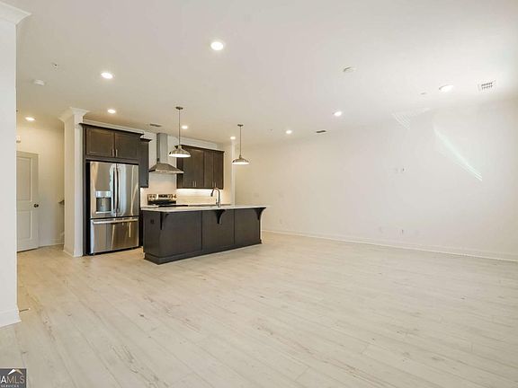 3rd image of 514 Alice Way #D15