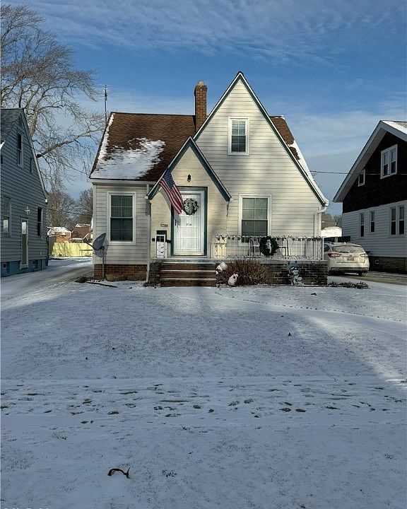 1st image of 15716 Lydian Ave