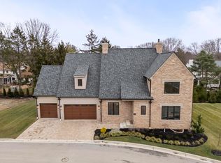 130 Barrington Pl, Powell, OH 43065