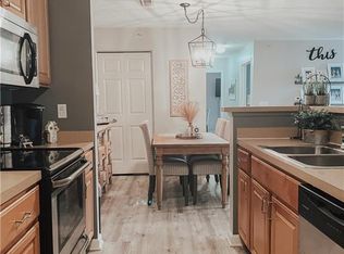 14801 Lenox Dr, Strongsville, OH 44136