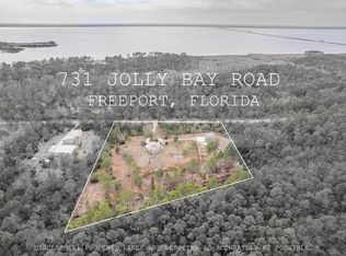 731 Jolly Bay Rd, Freeport, FL 32439