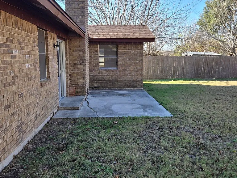 1711 Godman St — Photo 19