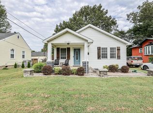 3283 Harrison St, Paducah, KY 42001