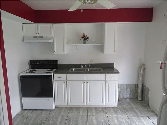 5th image of 5885 Dahlia Dr APT 202