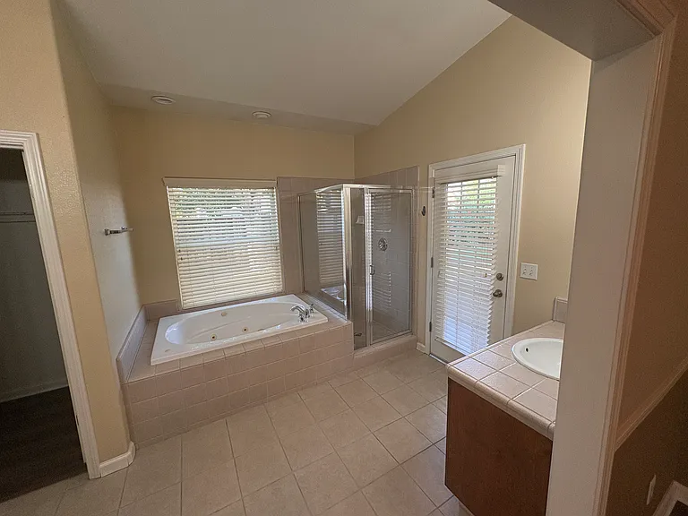 628 Prescott Ave — Photo 12