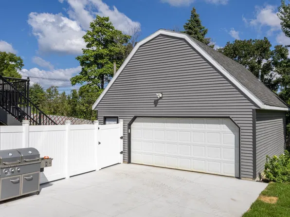 4025 7th Pl NW, Rochester, MN 55901
