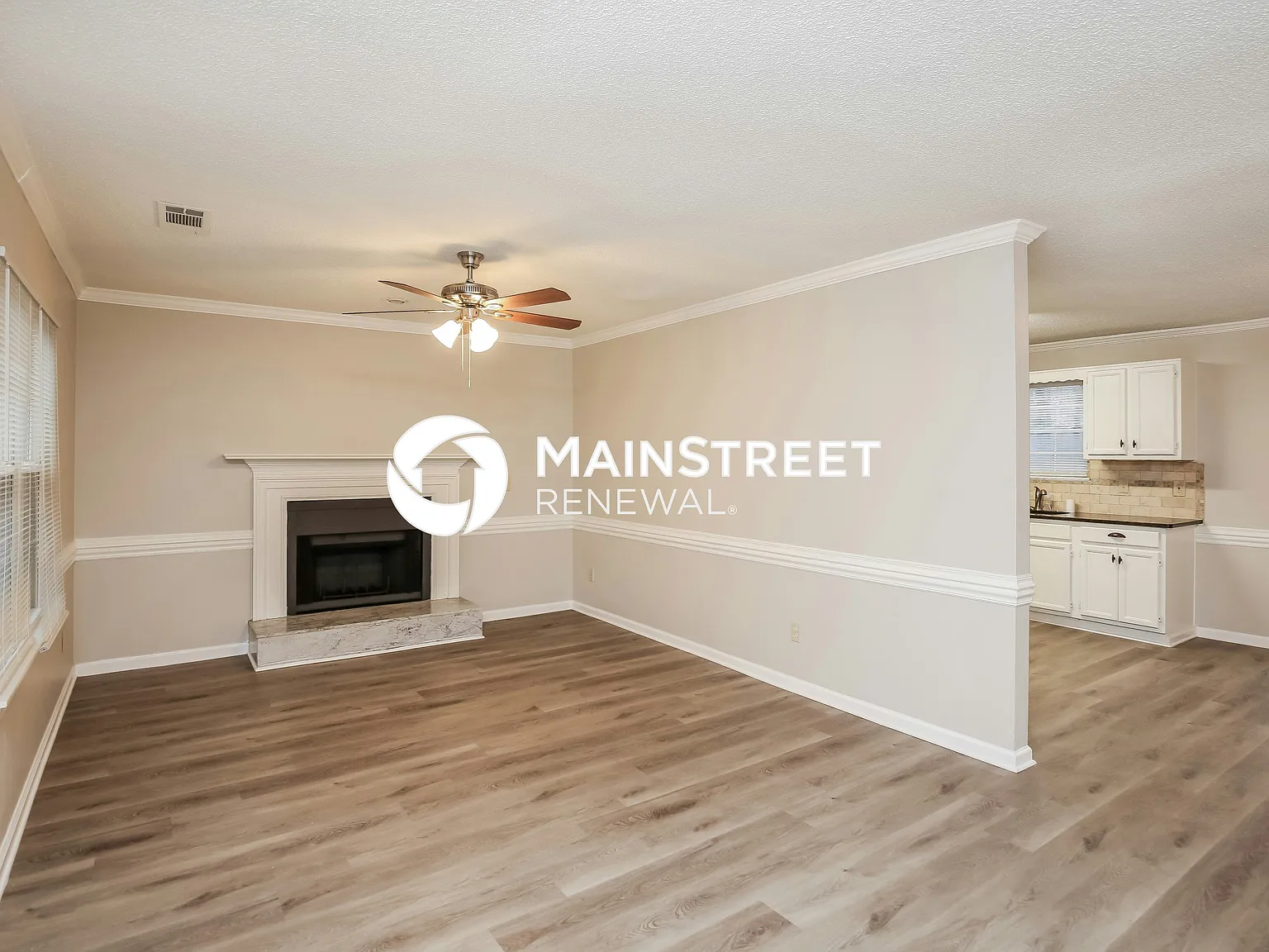 1545 Dogwood Dr — Photo 2