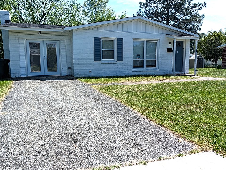 1st image of 120 Jenness Ln