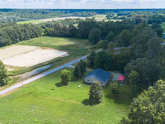 3rd image of 2888 Calvert City Rd