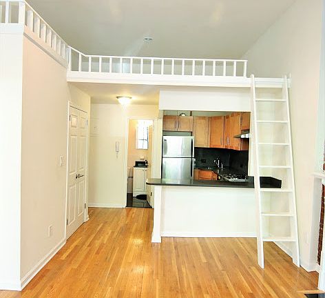 4th image of 156 W 75th St #A3