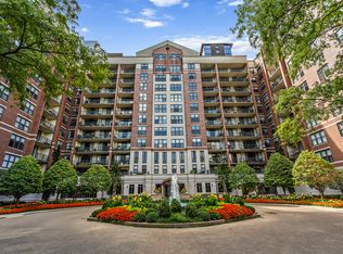 55 W Delaware Pl APT 1107, Chicago, IL 60610