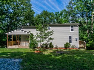 136 Creekwood Cir, Topping, VA 23169