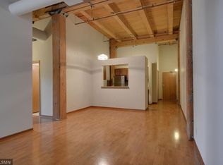 400 1st St N #203, Minneapolis, MN 55401