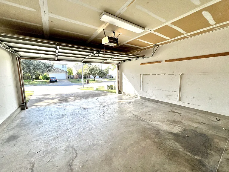 1505 Merrell Cv — Photo 19