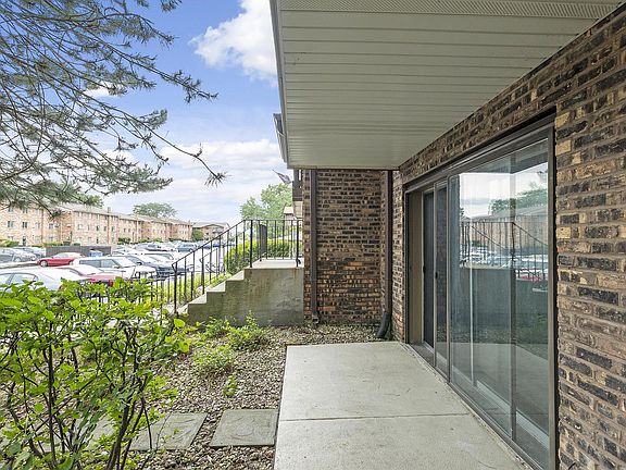 3rd image of 14001 James Dr APT 701