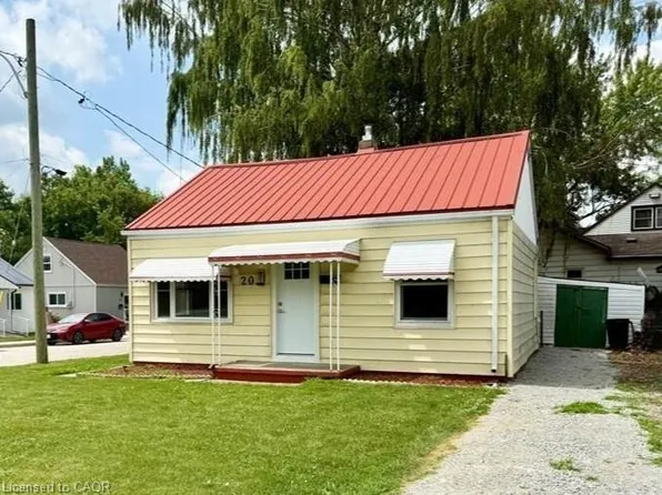 20 McNaughton Ave, Chatham Kent, ON N8A 1R8