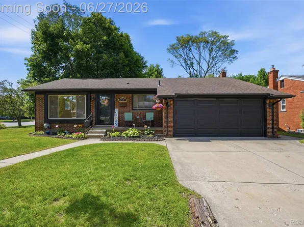 27407 Buckingham St, Livonia, MI 48154