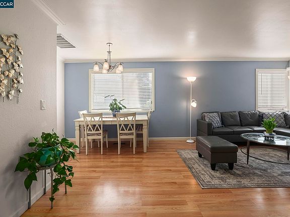 4th image of 641 Chadwick Ln