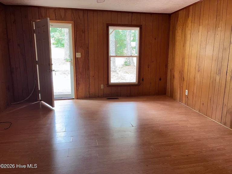 134-134 Deerfield Rd — Photo 3