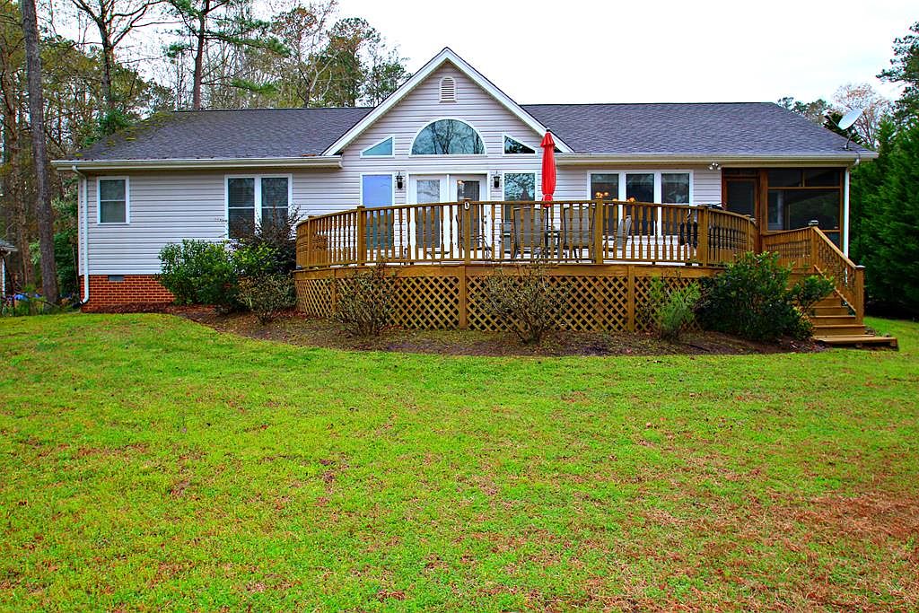 696 Country Club Dr, Gasburg, VA 23857 Zillow