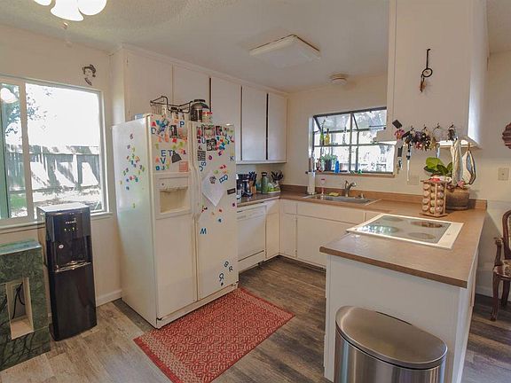 5th image of 3518 Coralwood Way