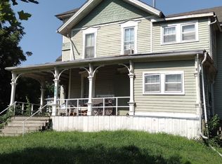615 Ohio St APT 1A, Lawrence, KS 66044