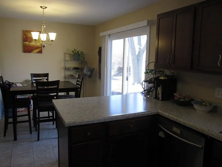 2317 Butternut Ct — Photo 5