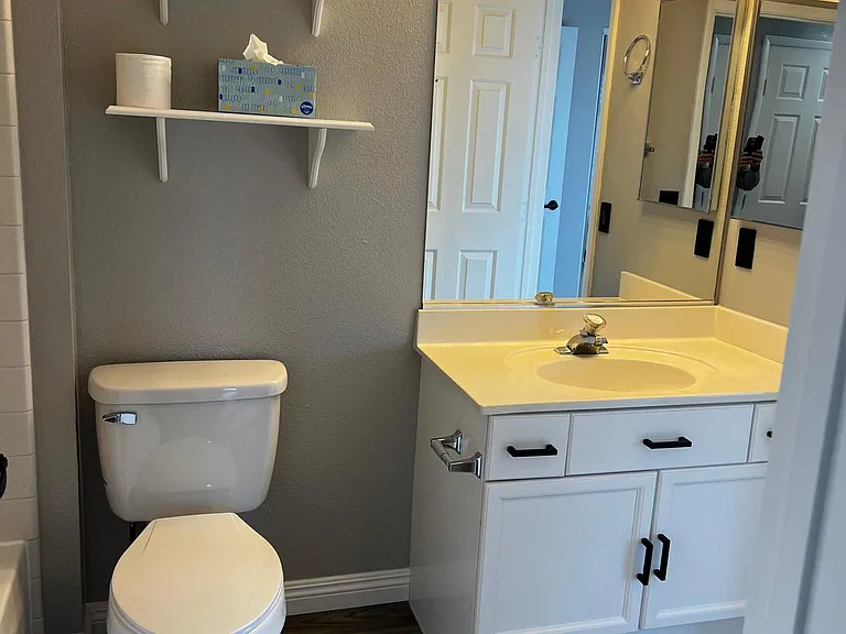 300 Amber Pine St #207 — Photo 9