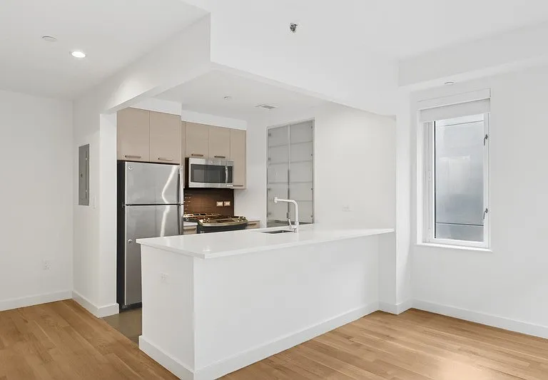501 E 74th St #9F — Photo 1