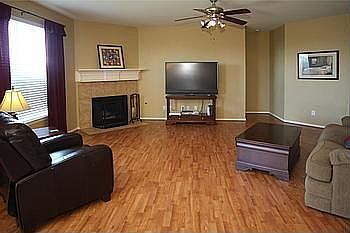 4th image of 3301 Melvin Dr