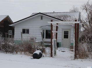 210 1st Ave W #103, Coronach, SK S0H0Z0