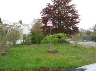 51 Beach Rd, Salisbury, MA 01952