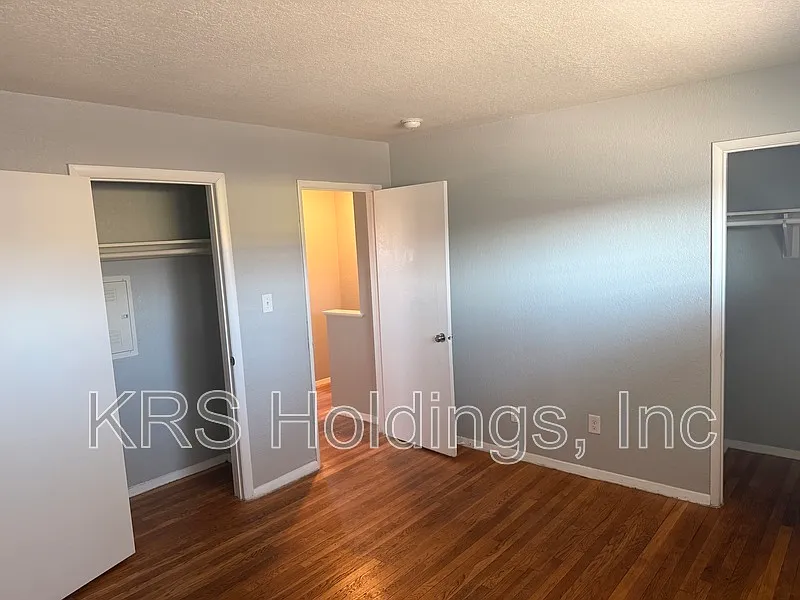 Soundview Townhomes — Photo 4