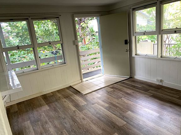 3rd image of 1084 Kinau St APT 6
