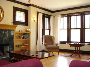 2521 W Ainslie St #1, Chicago, IL 60625