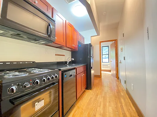 Rented by REAL New York | media 2